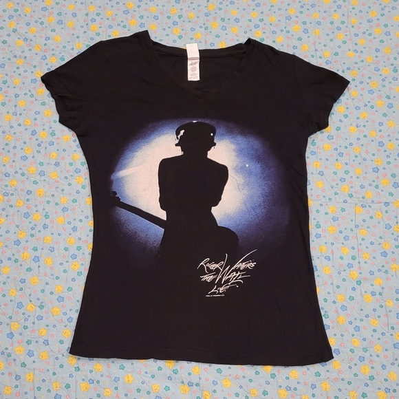 🎧 Roger Waters 💧🎸 Concert Shirt 🧱 The Wall 🎶 Live 🔺️🌈  Pink Floyd Small - Picture 9 of 12